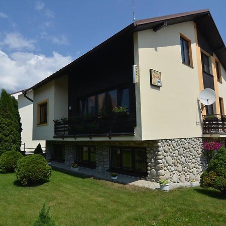 Privat Marika Nova Lesna Exterior foto